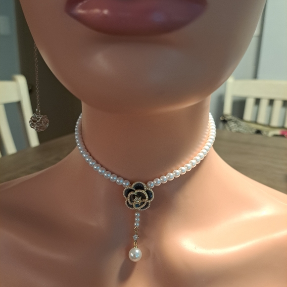 Pearly like beaded choker necklace - Picture 6 of 8